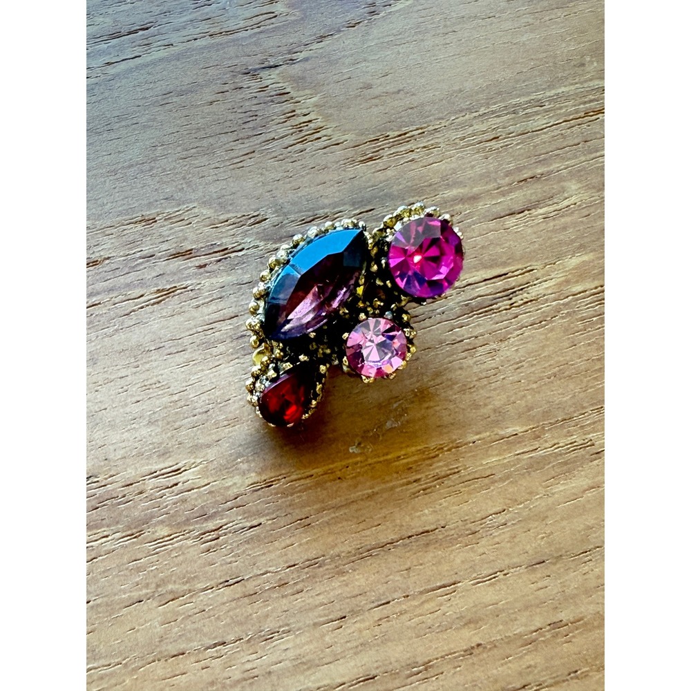 Vintage Weiss Signed Rhinestone Cluster Clip On Earring Purple Magenta Red Gold